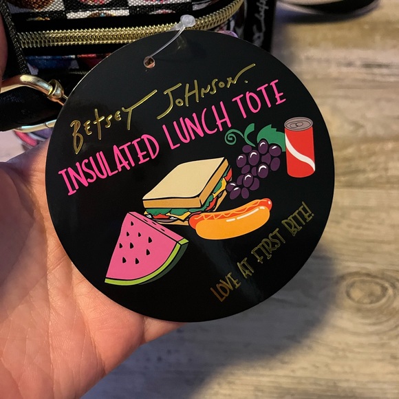 Betsey Johnson Doughnut Lunch Tote - Picture 9 of 12